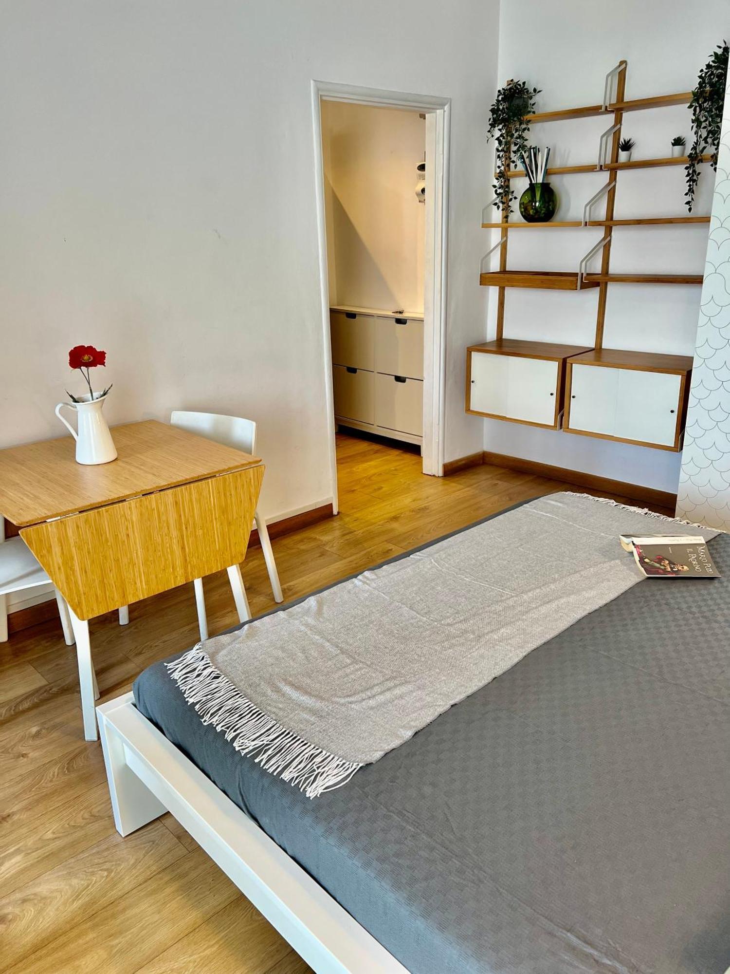 Cozy Apartment 3 Km Away From Duomo มิลาน ภายนอก รูปภาพ