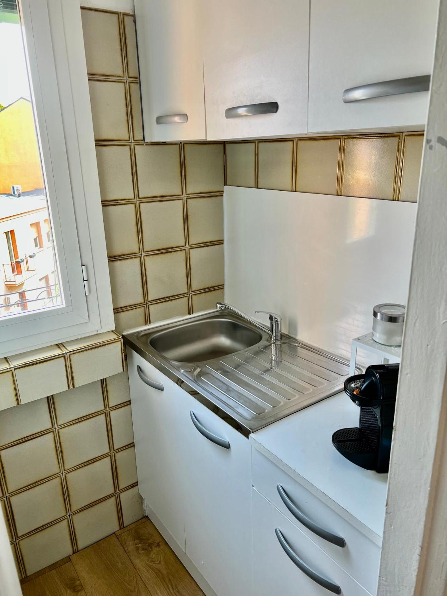 Cozy Apartment 3 Km Away From Duomo มิลาน ภายนอก รูปภาพ